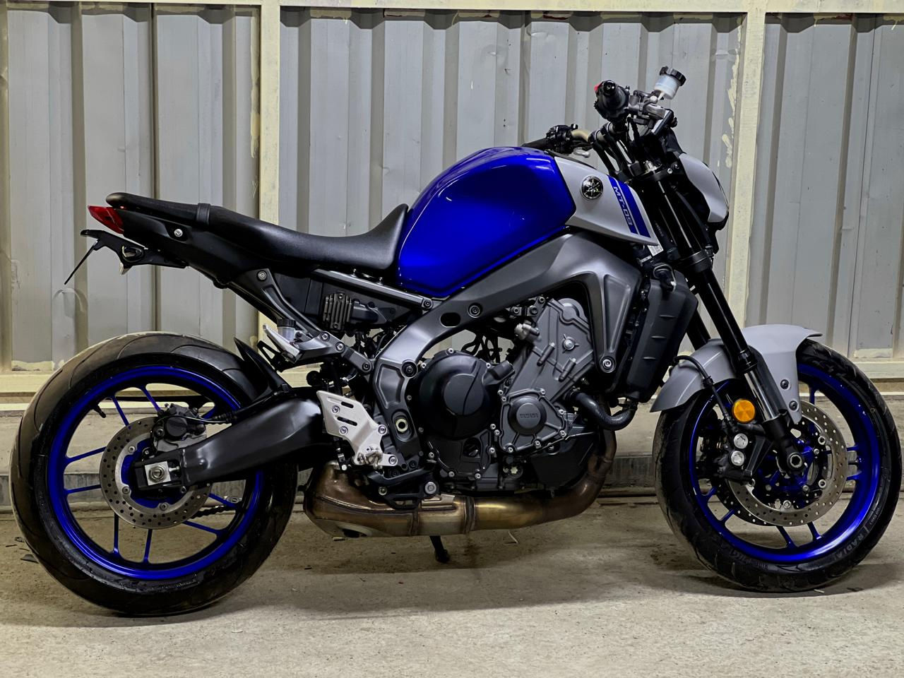 MT09