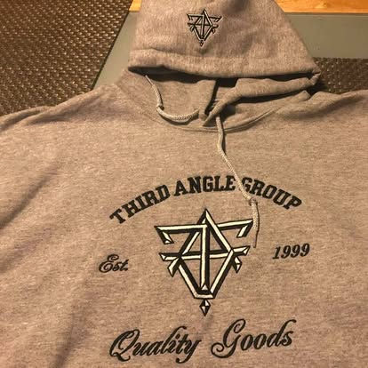 Embroidered sweatsuit, T-Shirt, Music - Combo