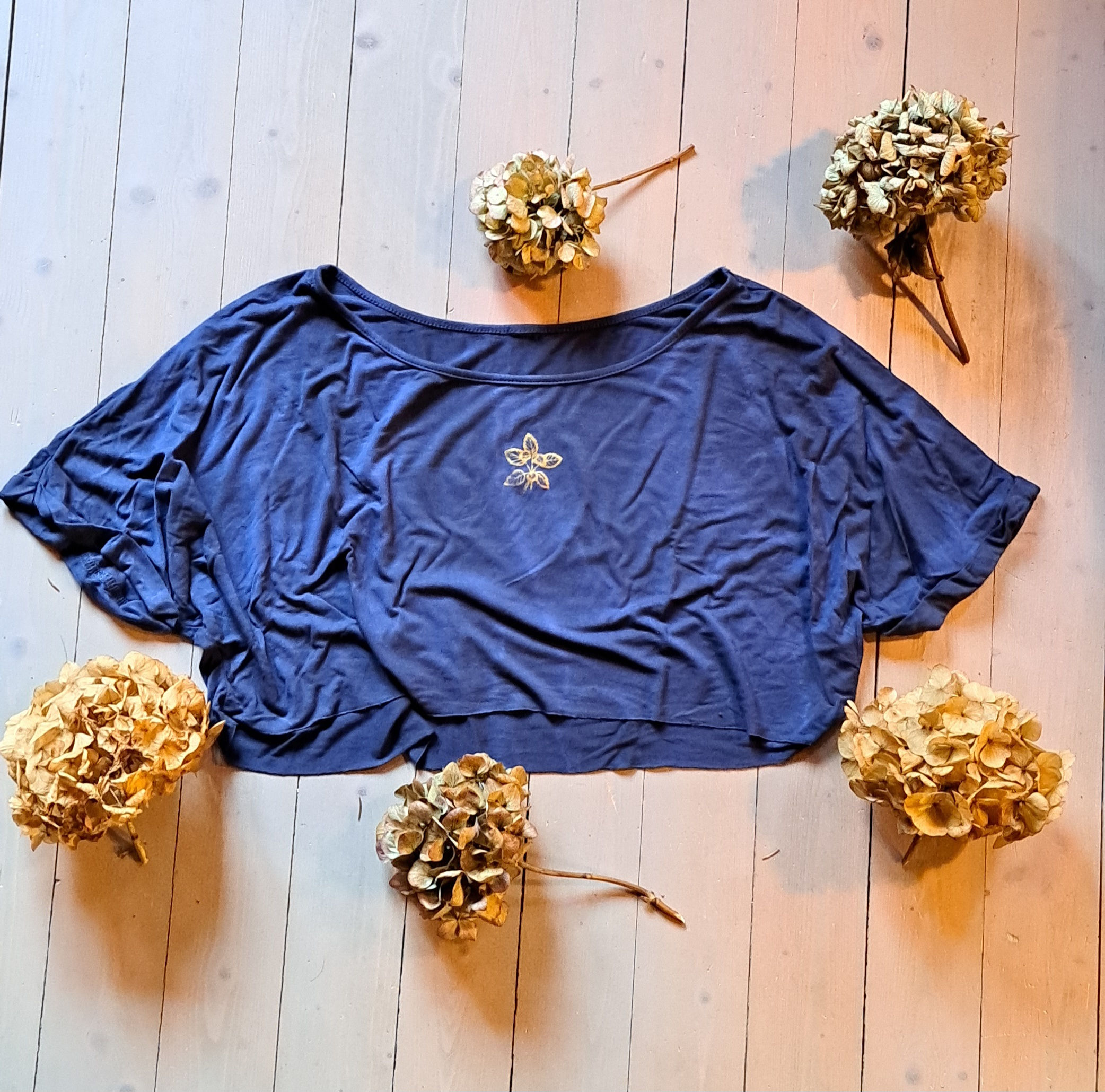 The golden nettle crop top