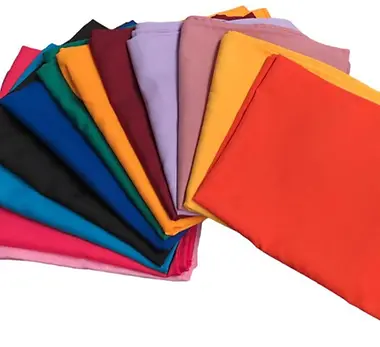 cubremanteles de colores.webp