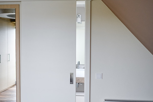 Schlafzimmer (15).jpg