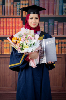 Graduation , Convo & Family Studio Photoshoot