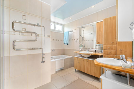 Bathroom Remodeling in Miami: Costs, Process, and Permits