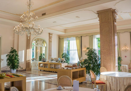 Luxury restaurant breakfast room with chandelier