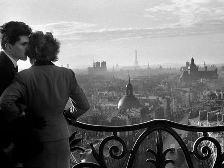The lovers of La Bastille by Willy Ronis
