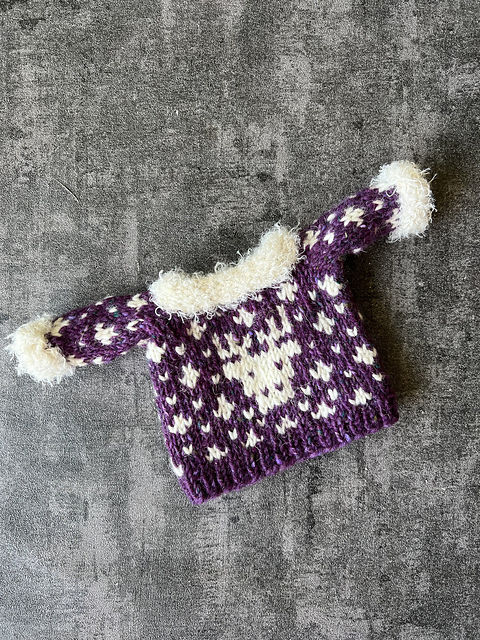 縮圖：麋鹿玩偶，編織教學- (含麋鹿+毛衣製作方式，與麋鹿毛衣織圖)