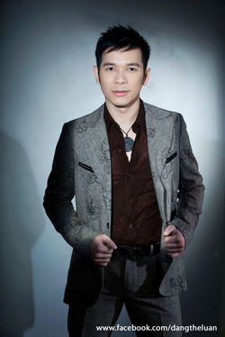 Dang The Luan, Singer