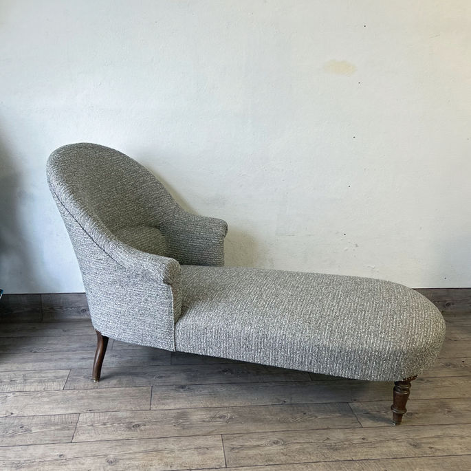Réfection complète réalisé sur une chaise longue.