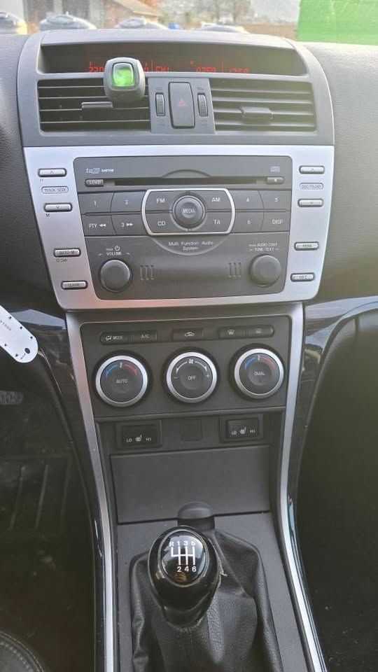 Miniatura: Mazda 6 SW 2.2d