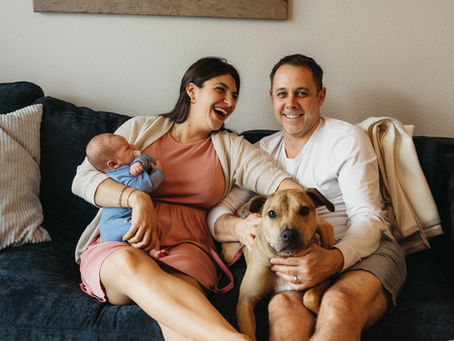 Lifestyle Newborn Photoshoot in a Downtown Orlando High rise apartment 