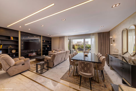 Beverly Villa-186-Edit copy.jpg