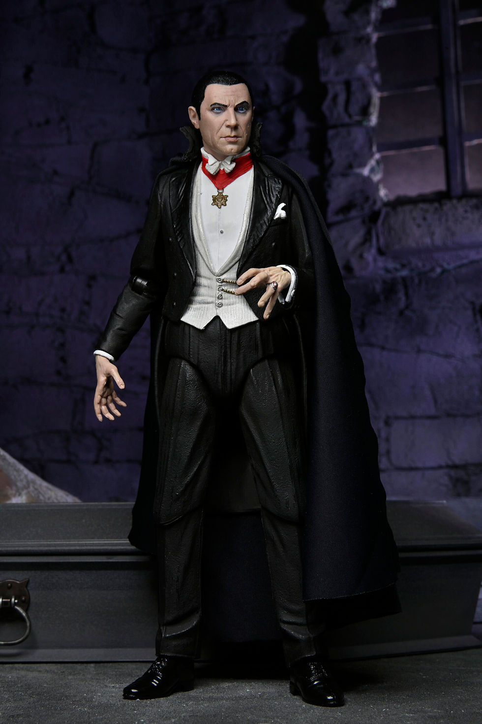 Thumbnail: 7″ Scale Action Figure – Ultimate Dracula (Transylvania)