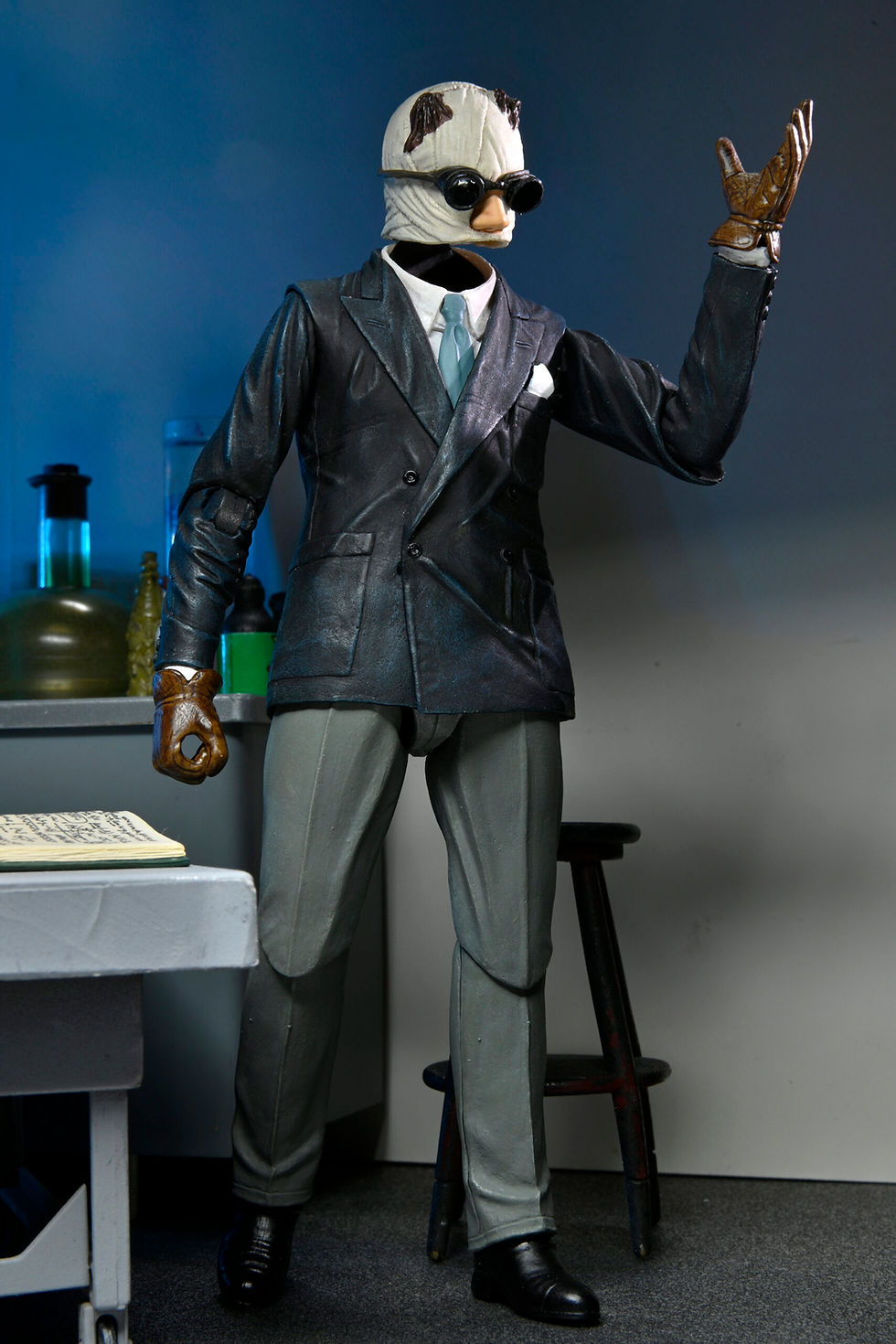 Thumbnail: 7″ Scale Action Figure – Ultimate Invisible Man