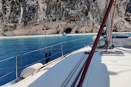 assos-sailing-in-kefalonia-greece-5.jpg