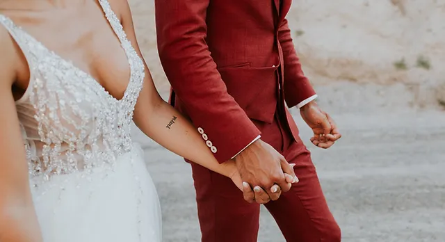 Nombreux choix de costumes en fonction des thèmes de Mariage