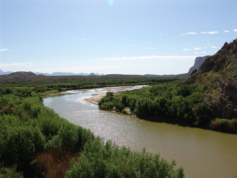 El Río Bravo, la caudalosa frontera natural entre Estados Unidos y México. Foto:UDLAP