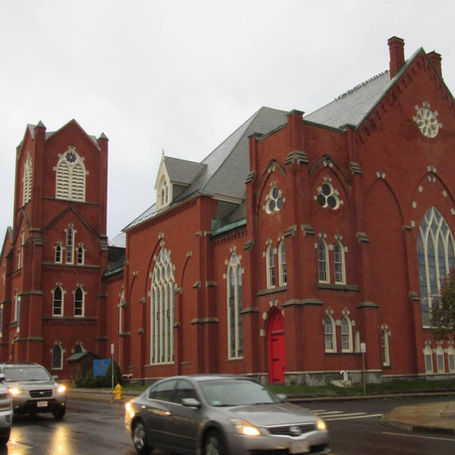 Massachusetts evalúa abrir terrenos religiosos para construir vivienda y enfrentar crisis habitacional