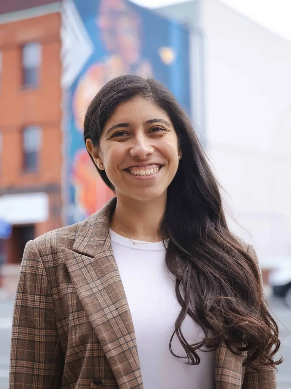 Melissa Canavan afuera del Berkshire Immigrant Center en North St. FOTO BIC