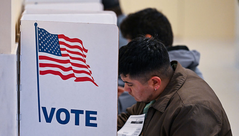 Una nueva encuesta revela dónde se encuentran los votantes latinos de cara a 2026.
