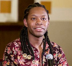 Director creativo del Williamstown Theatre Festival es detenido al ingresar a Japón por presunto tráfico de drogas