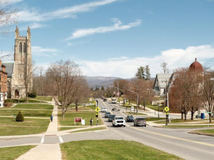 Continua acoso racial en el Williams College: nuevamente camioneta sin identificar grita insultos racistas a estudiantes.