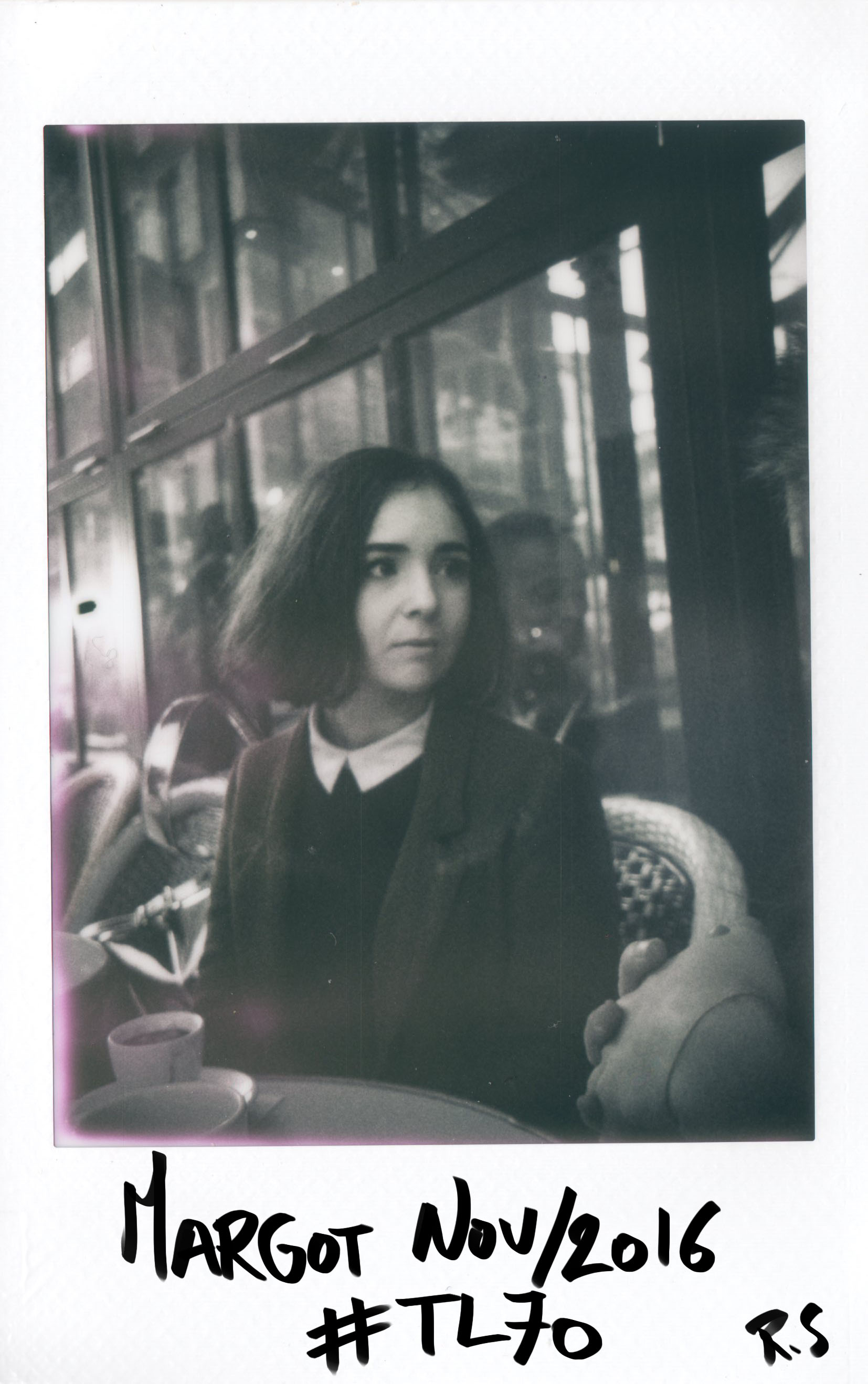 instax006_Margot_Marie_Ménéguz_par_Romain_Sandt___Mint_instaflex_TL70