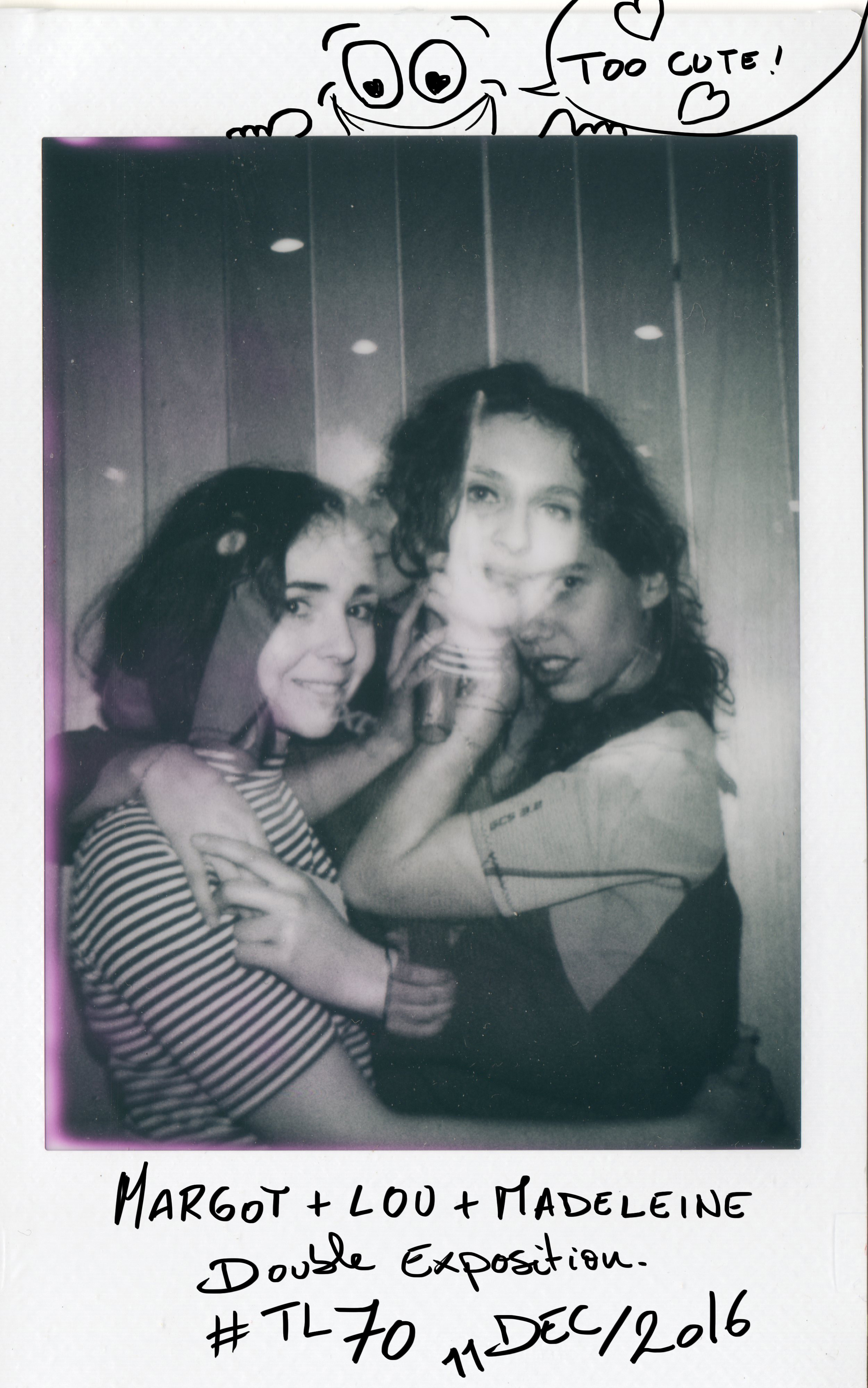 instax018_double_exposition_Margot_Marie_Ménéguz_avec_Lou_Occeli_et_Madeleine_Pougatch_incrustée_par