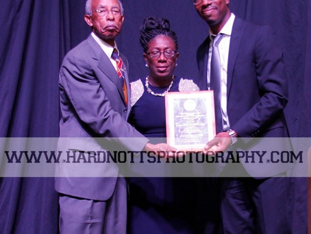 Cynthia Slater Honored at Banquet