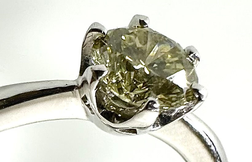 Miniaturbild: lab_grown_diamond