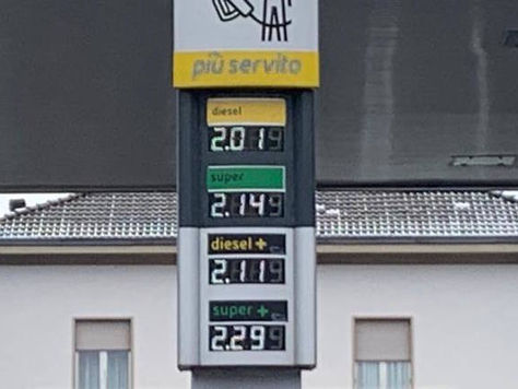 Caro carburanti, MEF: la riduzione dello sconto alla pompa non ha effetto sugli autotrasportatori