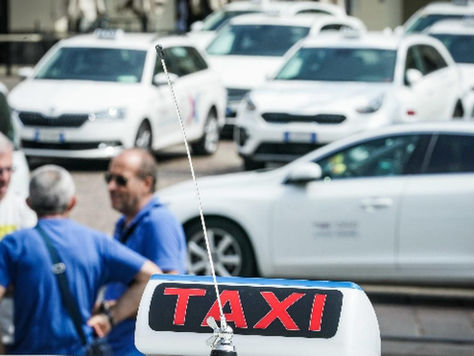 TAXI – Alla Camera stralciato art. 10 dal Ddl Concorrenza. Recepite richieste di Confartigianato