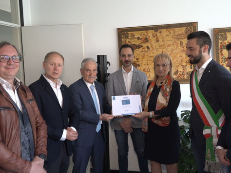 CARATE BRIANZA - In visita dagli artigiani della città Confartigianato e l’amministrazione comunale