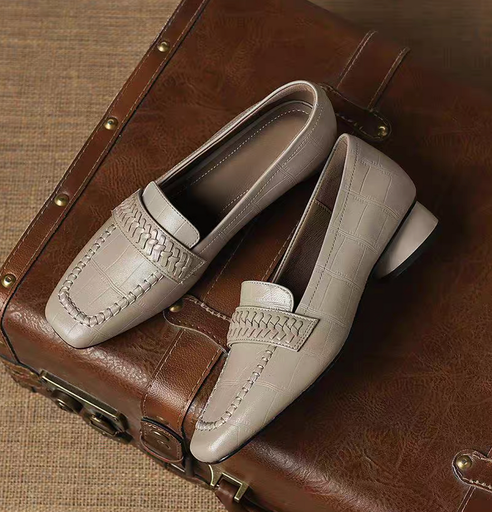 Thumbnail: Embossed weaved strap lambskin round heel loafers