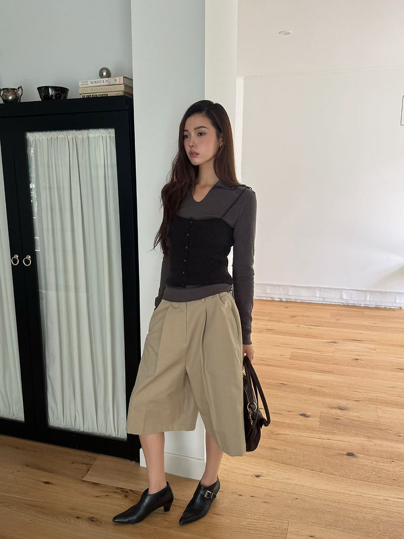 Side buttoned strap pleated cotton rayon A line shorts  3