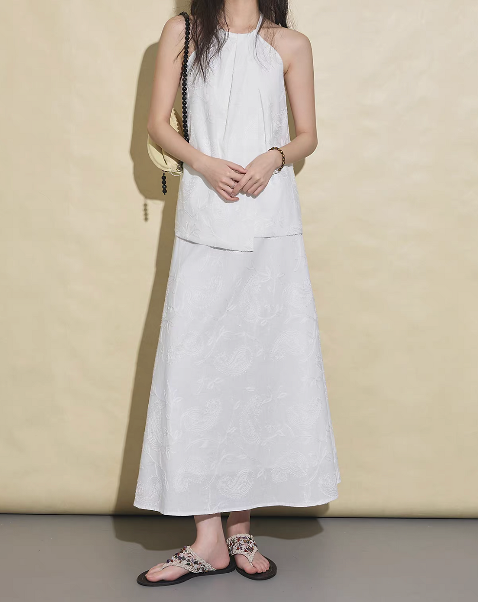 Thumbnail: Cotton linen white embroidered floral back elasticated zipper skirt