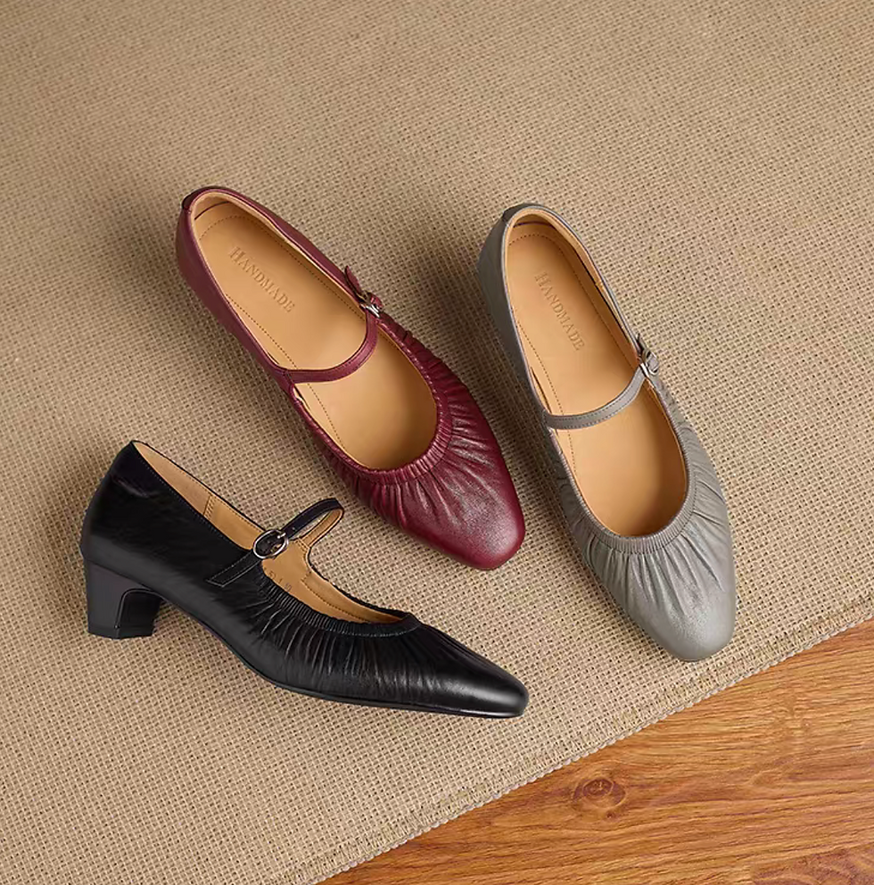 Thumbnail: Oil waxed lambskin elastic rim embossed Mary Janes