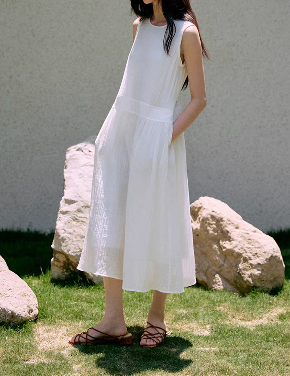 Thumbnail: Embossed tencel poly lined pleated sleeveless dress