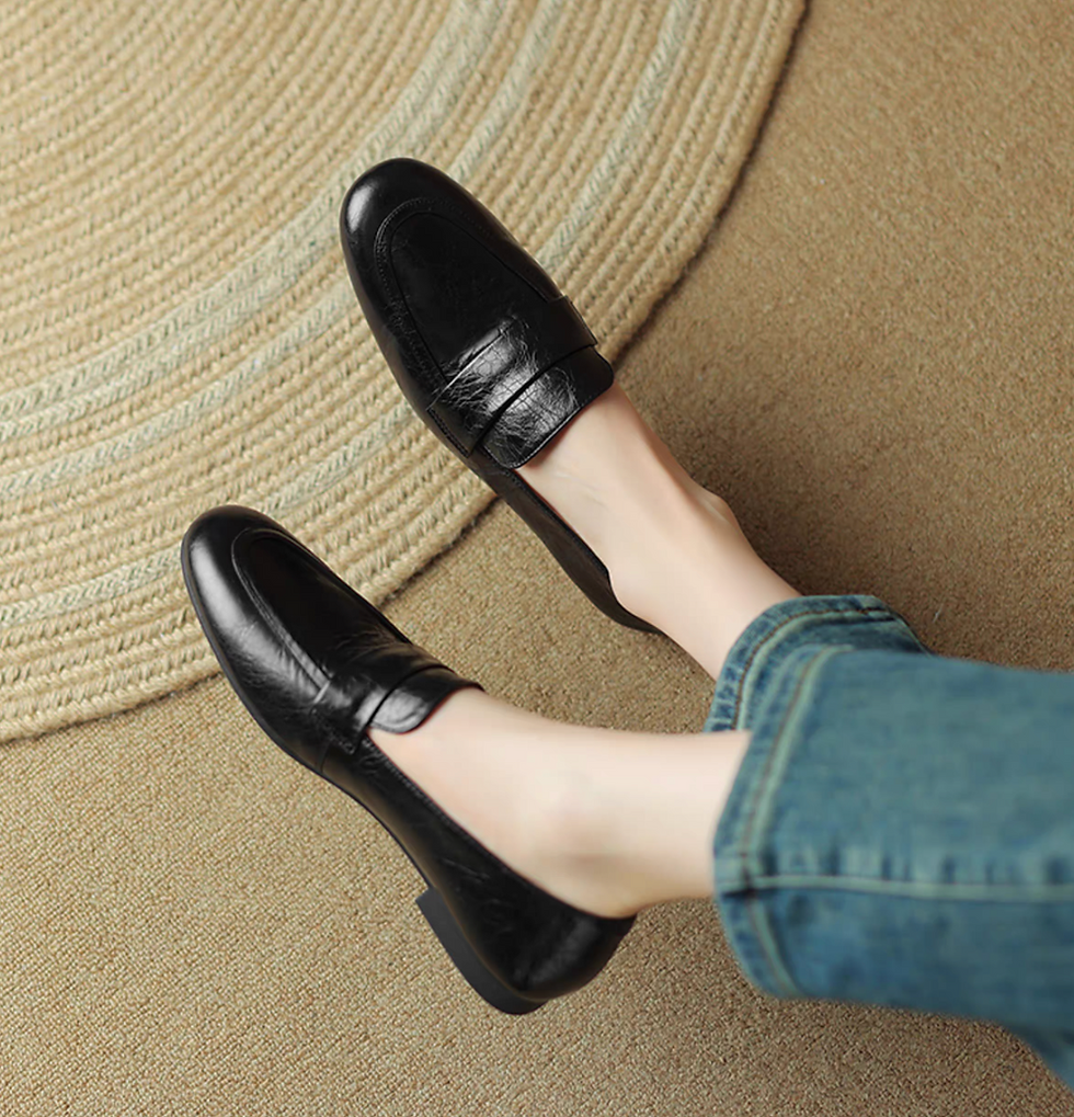 Thumbnail: Embossed calf leather soft loafers