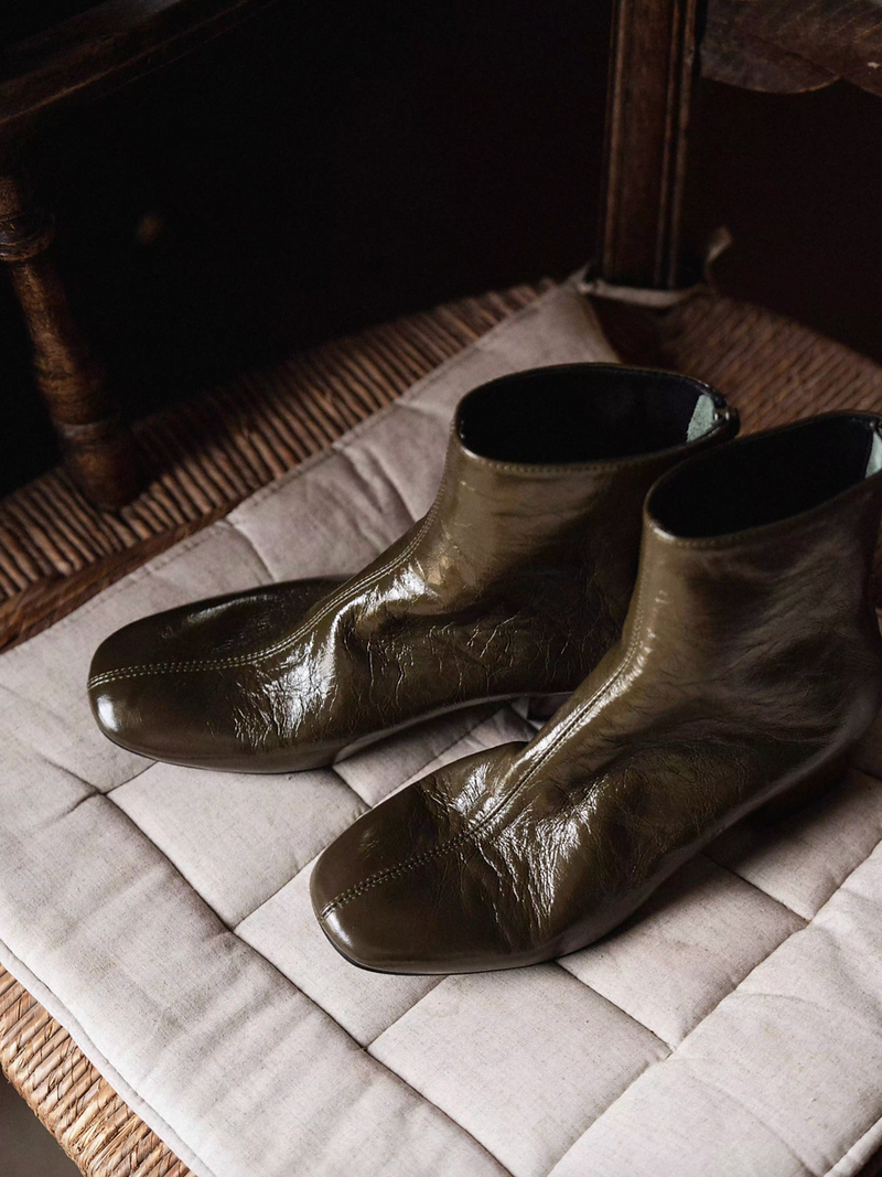 Made in Italy Italian oil waxed calf leather round toe zipped ankle boots 2