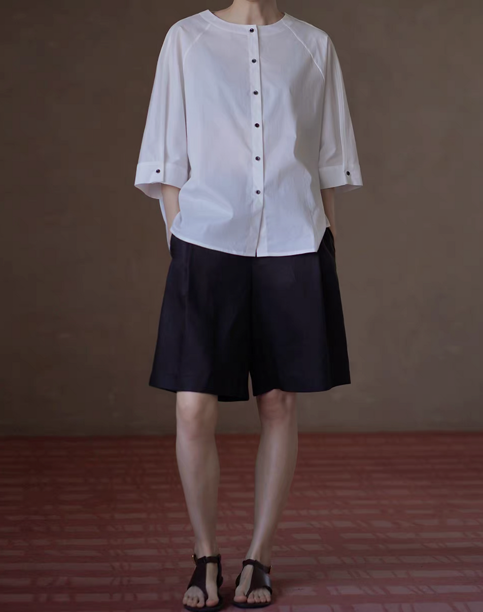 Thumbnail: Mid sleeved crewneck cotton rayon white blouse