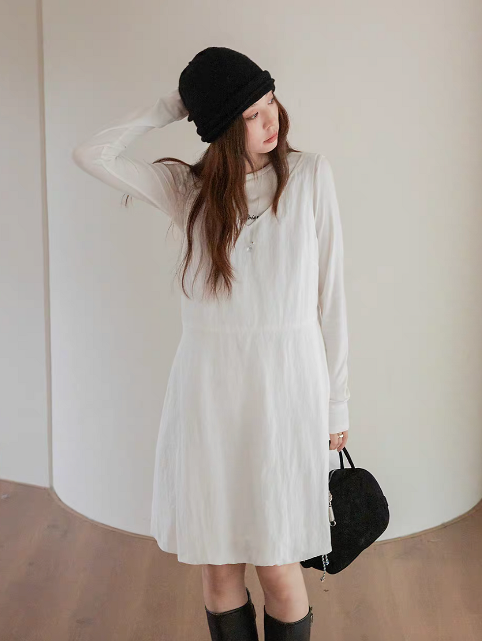 Thumbnail: Back adjusted straps cotton rayon ivory puff sleeveless dress