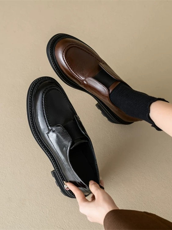 Elastic flaps contour calf leather loafers  5
