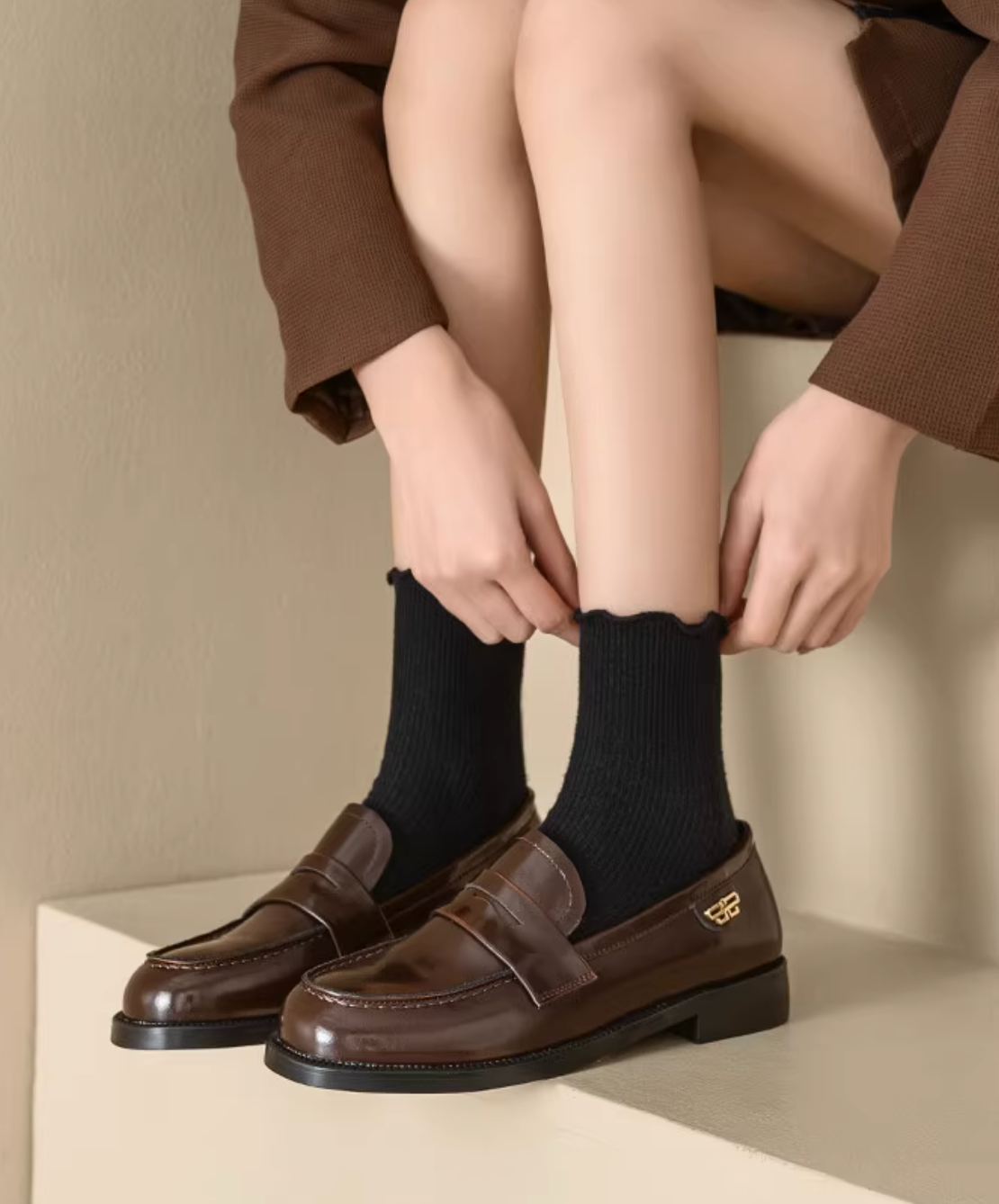 Oil waxed calf leather penny saver loafers