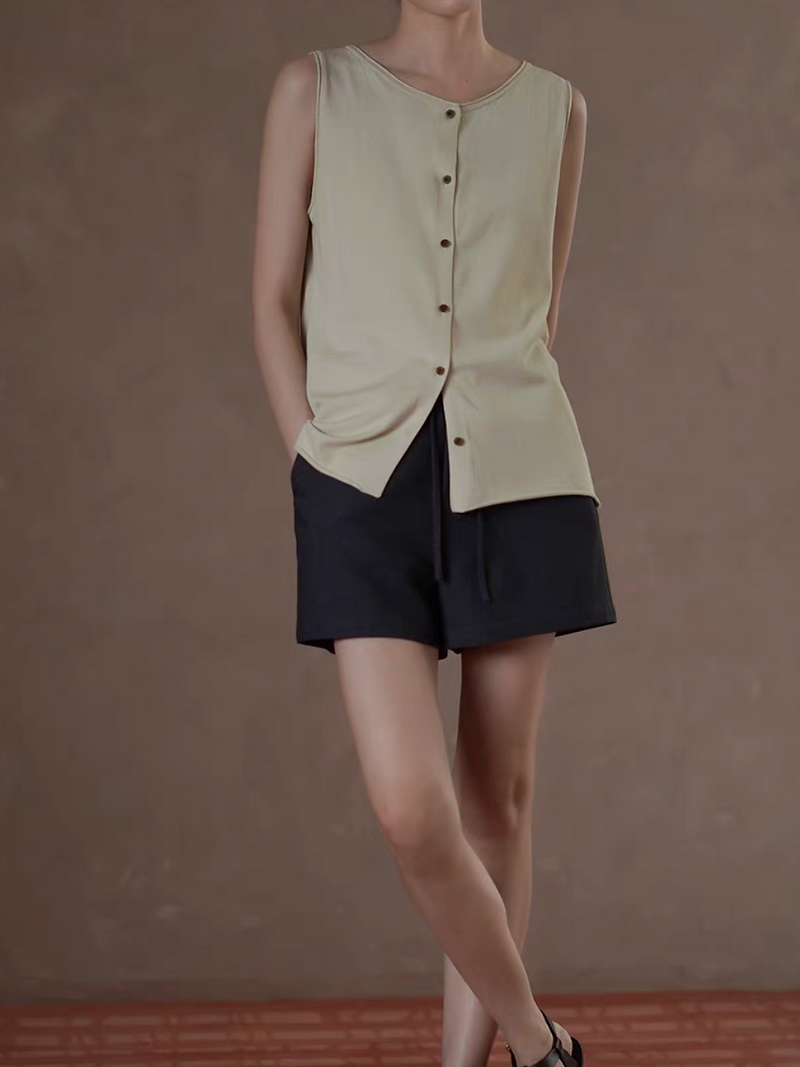 Acrylic poly knitted breathable crewneck beige buttoned vest 5