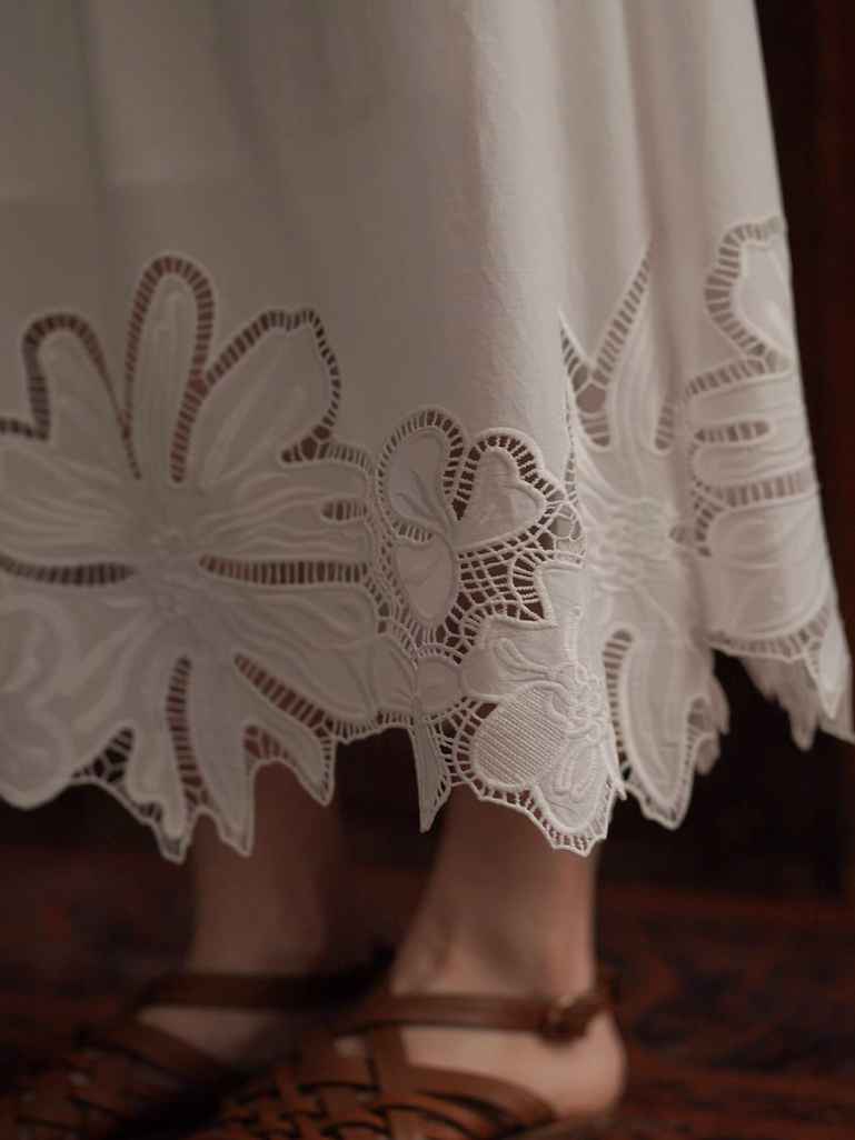 Elasticated ivory floral crochet wavy trim lined table skirt 3