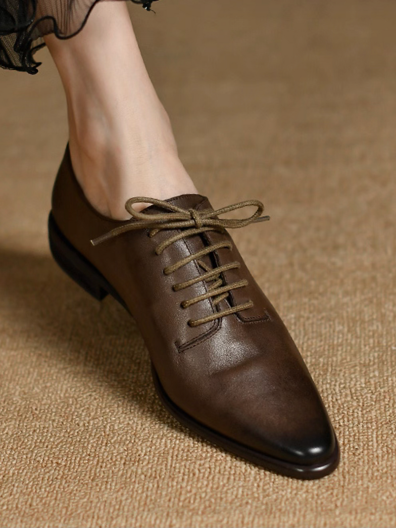 Brushed off calf leather pointy lacing shoes 4