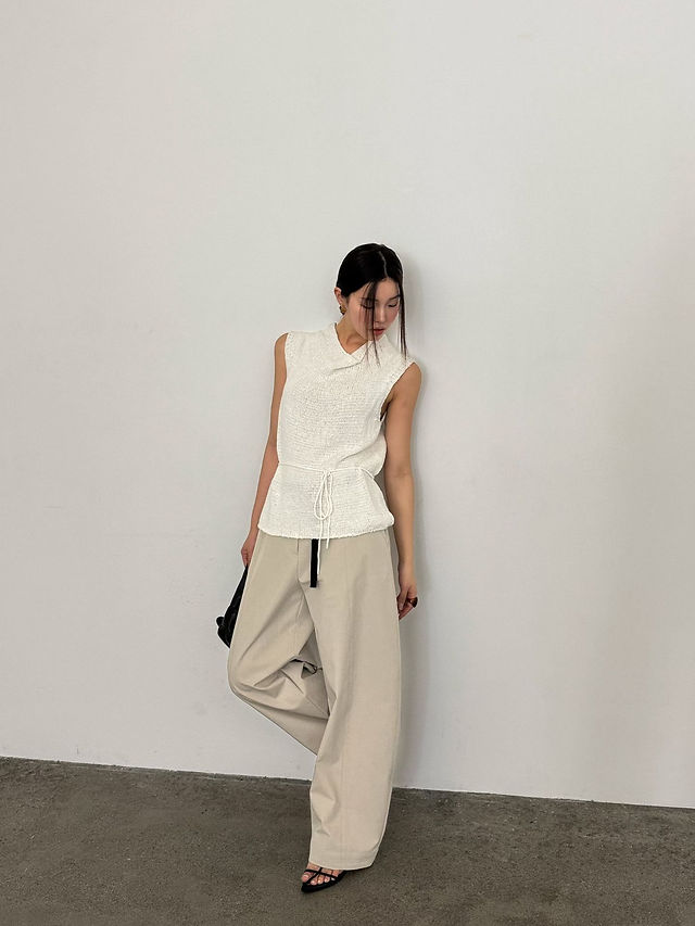 Drape collar belted cotton hanjin yarn knitted vest  4