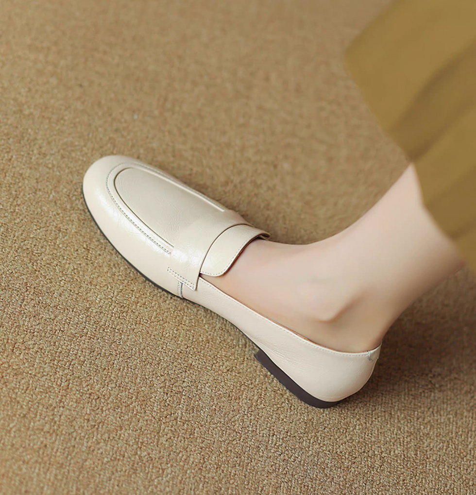 Thumbnail: Embossed calf leather soft loafers