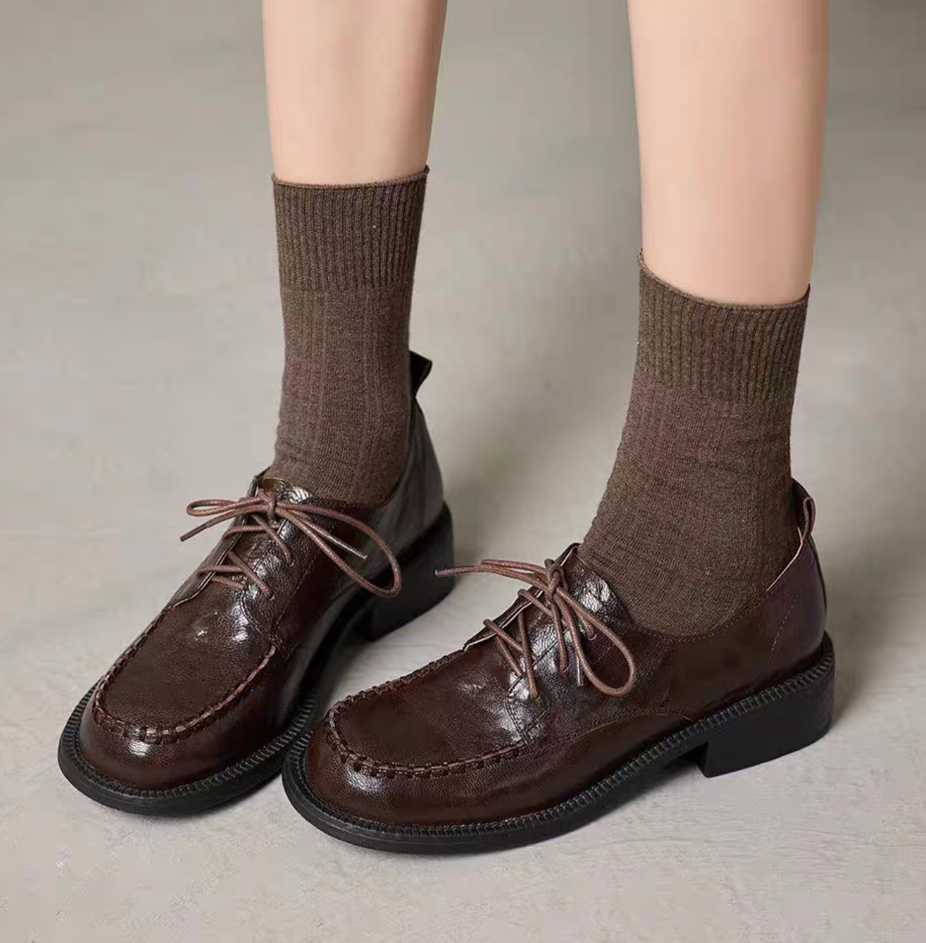 Stitched trim oil waxed calf leather lacing shoes