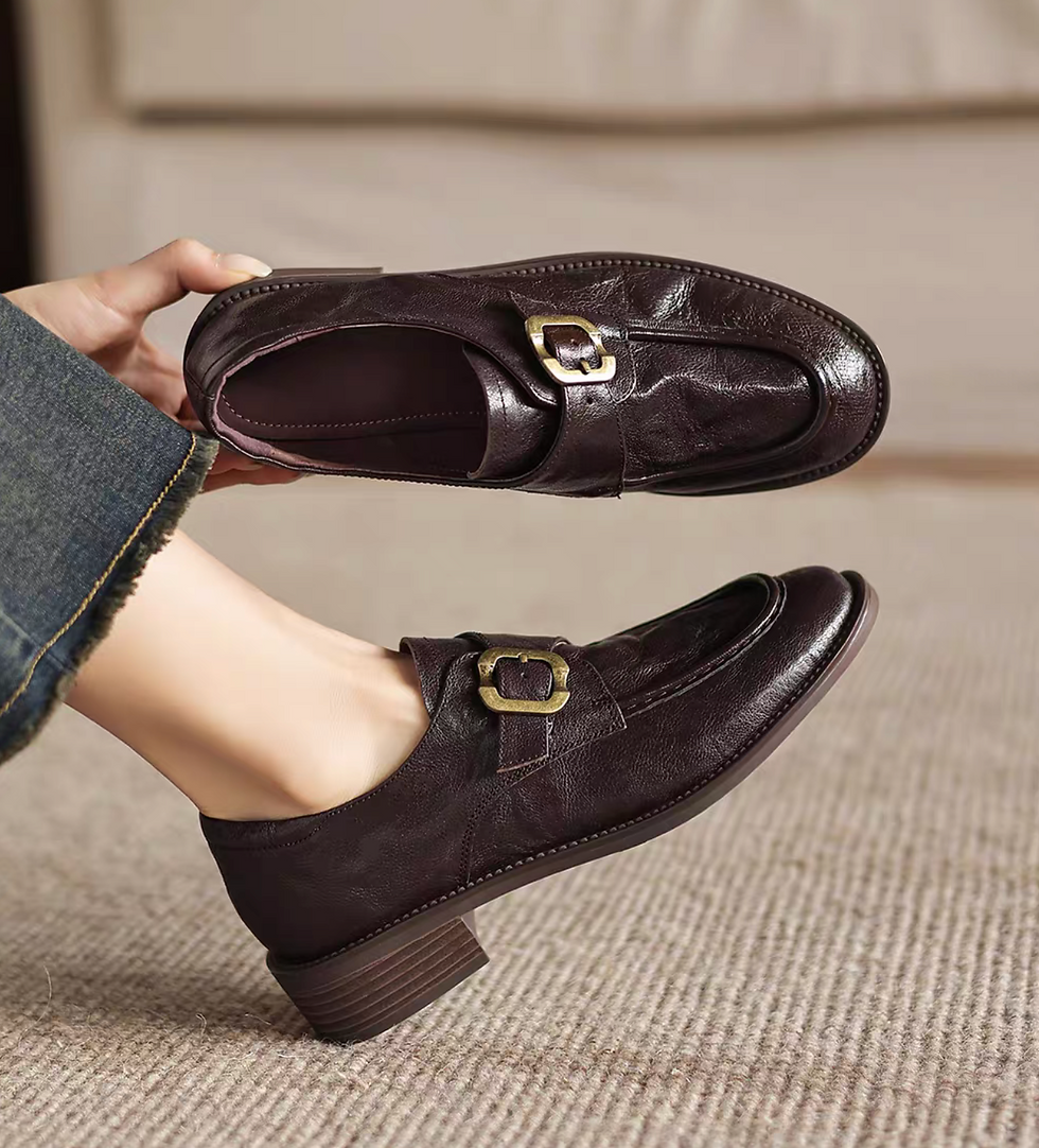 Thumbnail: Side matte bronze buckle ruffled lambskin loafers